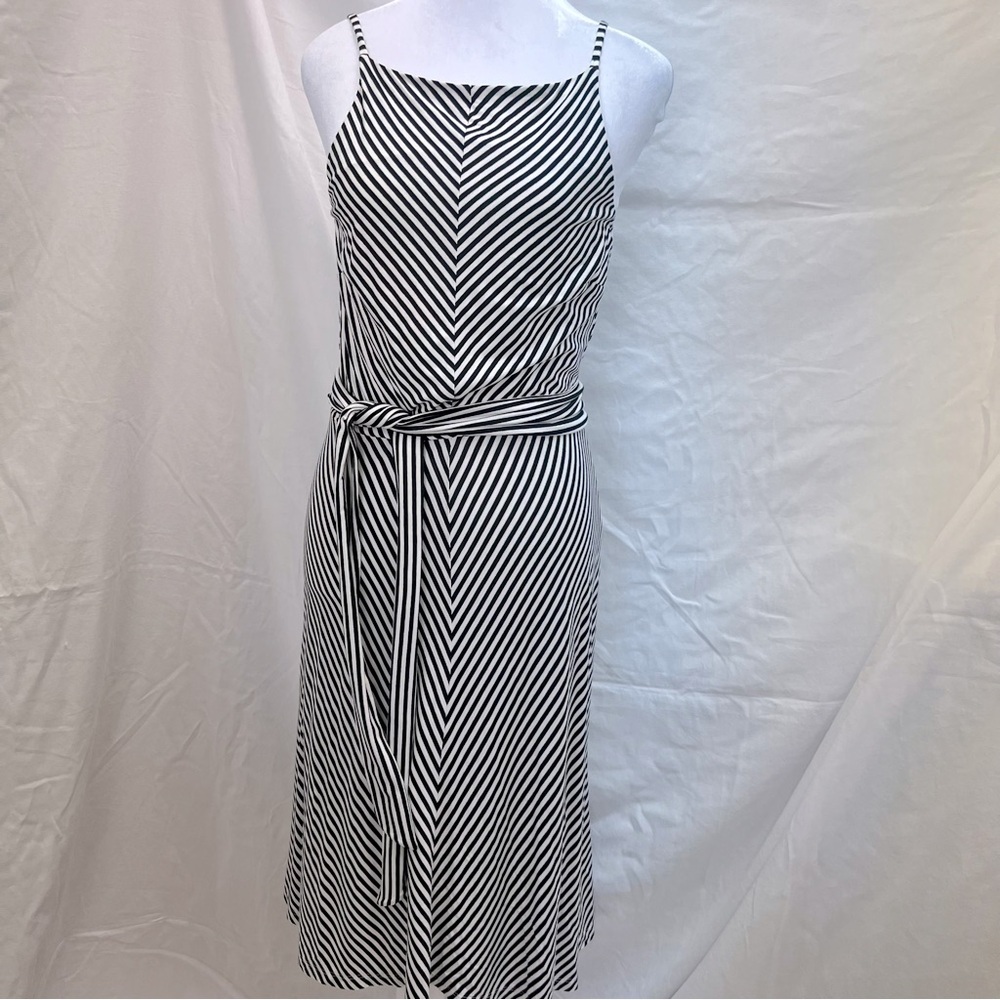 NWT Ann Taylor black and white striped dress with open back and wrap belt. - Picture 2 of 11